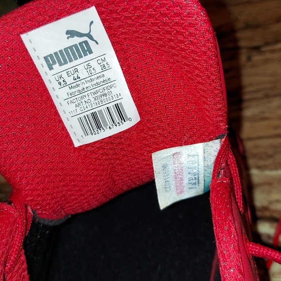 Red Puma Ferrari Forenza Flats - Picture 7 of 14